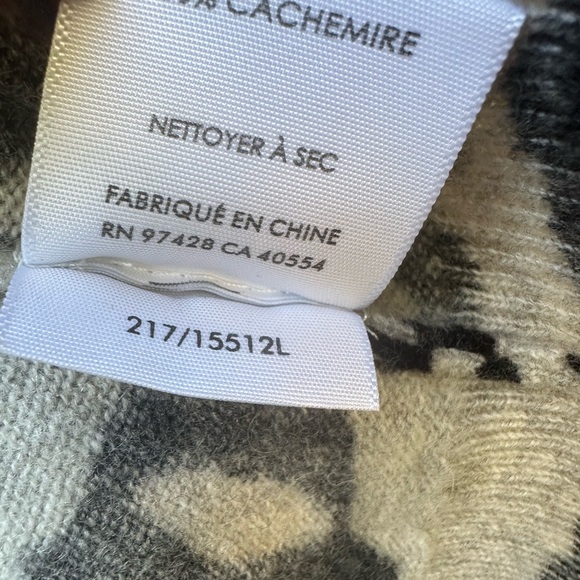 White + Warren Gray Animal Print 100% Cashmere Sweater Womens Size Small - Picture 8 of 9